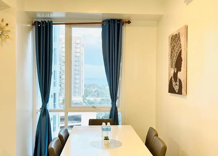 Mactan Airport View With Condominuim 아파트호텔